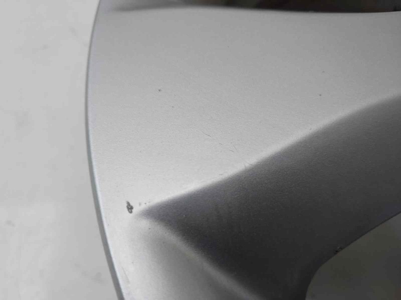 Recambio de llanta para renault koleos expression referencia OEM IAM 403000762R  