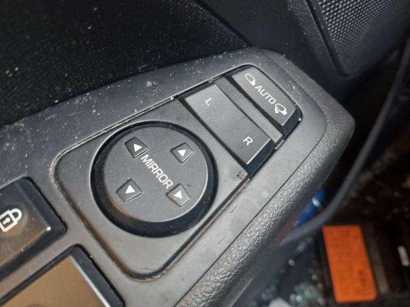 hyundai elantra vi sedán (ad, ada) del año 2016