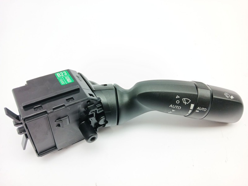 Recambio de mando limpia para toyota corolla (e21) referencia OEM IAM 02A6017L033  