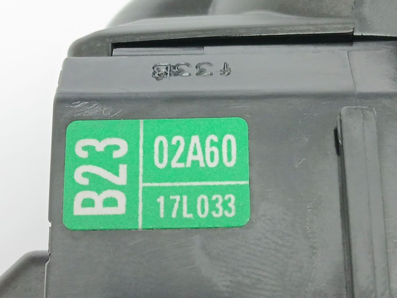 Recambio de mando limpia para toyota corolla (e21) referencia OEM IAM 02A6017L033  