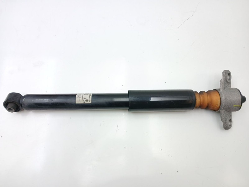 Recambio de amortiguador trasero derecho para kia ceed crdi referencia OEM IAM 55300J7AC0  