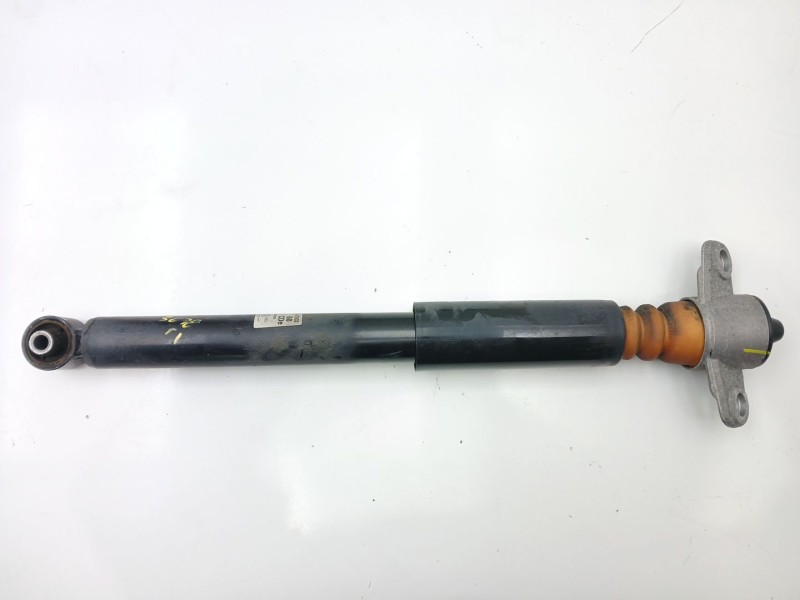 Recambio de amortiguador trasero izquierdo para kia ceed crdi referencia OEM IAM 55300J7AC0  