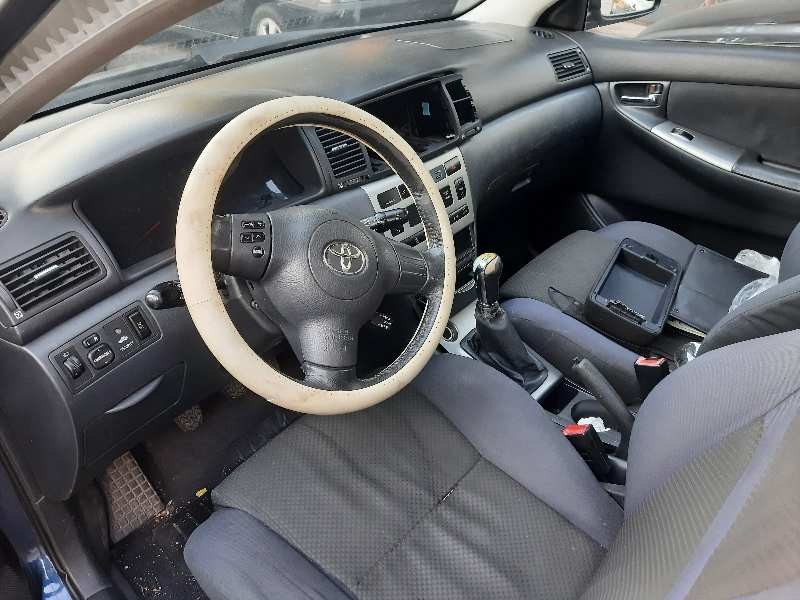 toyota corolla (e12) del año 2007