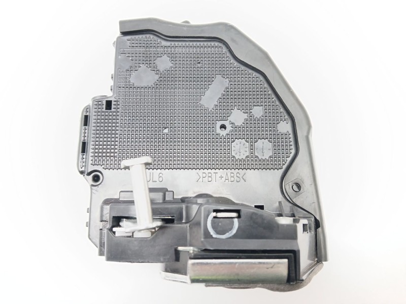 Recambio de cerradura puerta trasera izquierda para toyota corolla (e21) referencia OEM IAM 6906002580  