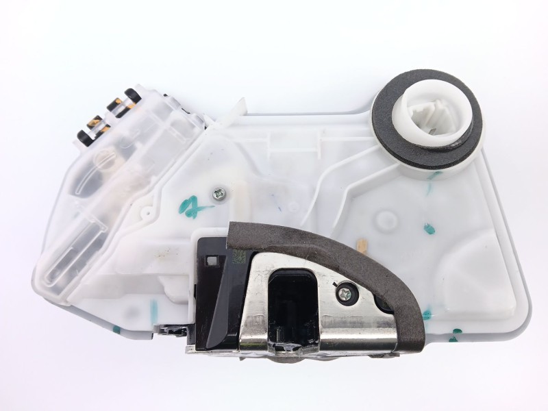 Recambio de cerradura puerta delantera derecha para toyota corolla (e21) referencia OEM IAM 6903002511  