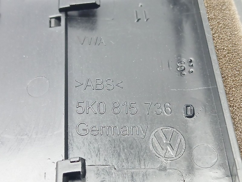 Recambio de rejilla aireadora para volkswagen golf vi (5k1) sport referencia OEM IAM 5K0819728N  5K0815736D
