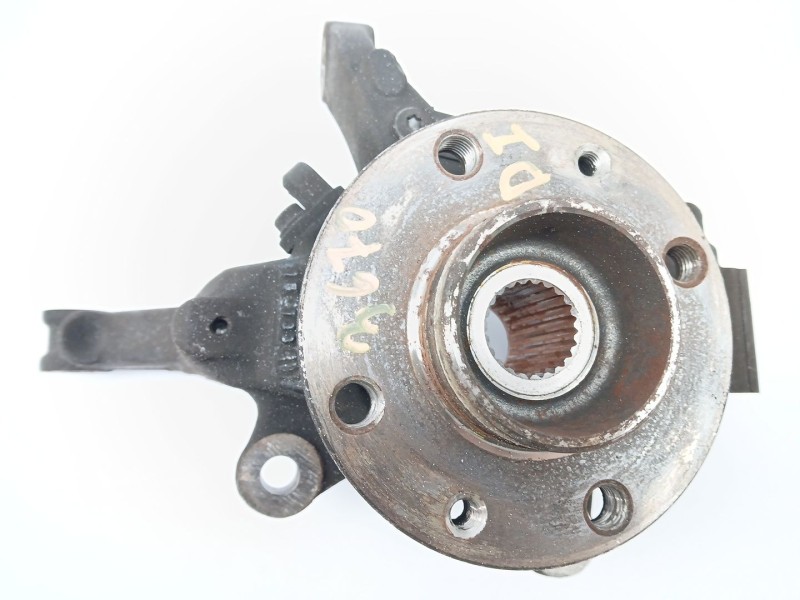 Recambio de mangueta delantera izquierda para renault captur referencia OEM IAM 400159304R  