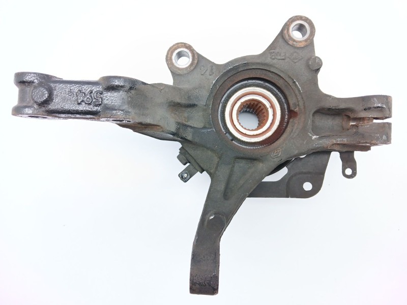 Recambio de mangueta delantera izquierda para renault captur referencia OEM IAM 400159304R  