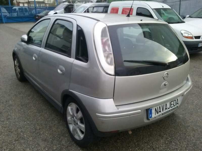 opel corsa c del año 2005