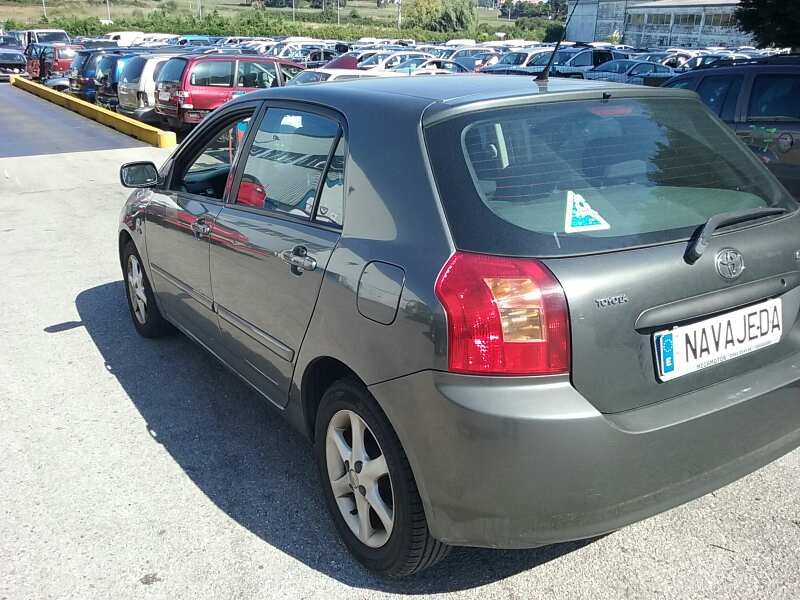 toyota corolla (e12) del año 2003