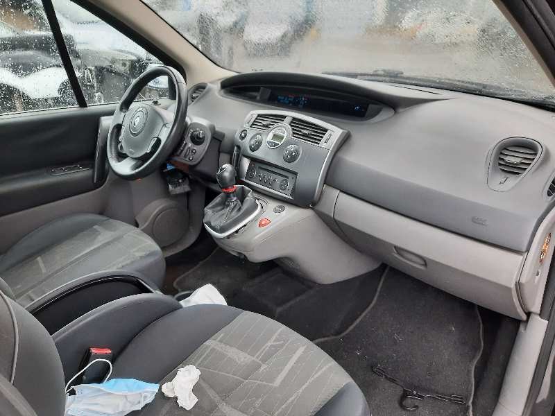 renault scenic ii del año 2006
