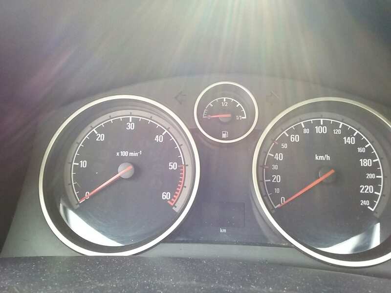 opel astra h berlina del año 2005