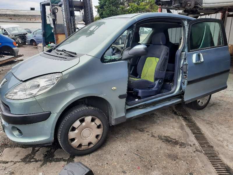 peugeot 1007 del año 2005