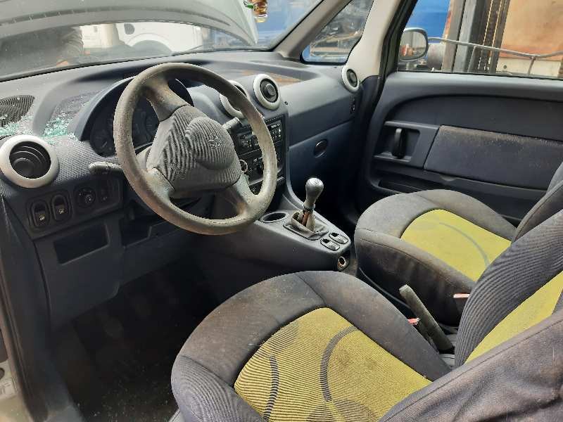 peugeot 1007 del año 2005