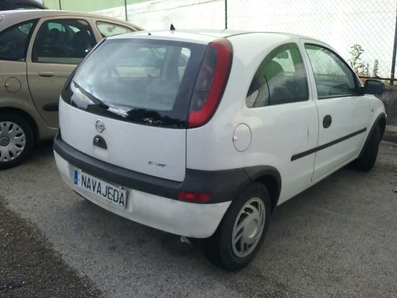 opel corsa c del año 2001