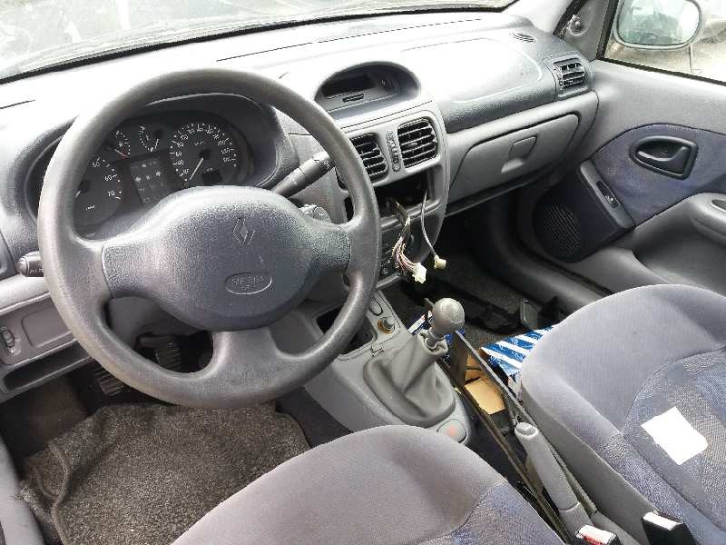 renault clio ii fase i (b/cbo) del año 2001