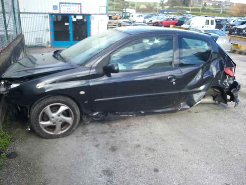peugeot 206 berlina del año 2003