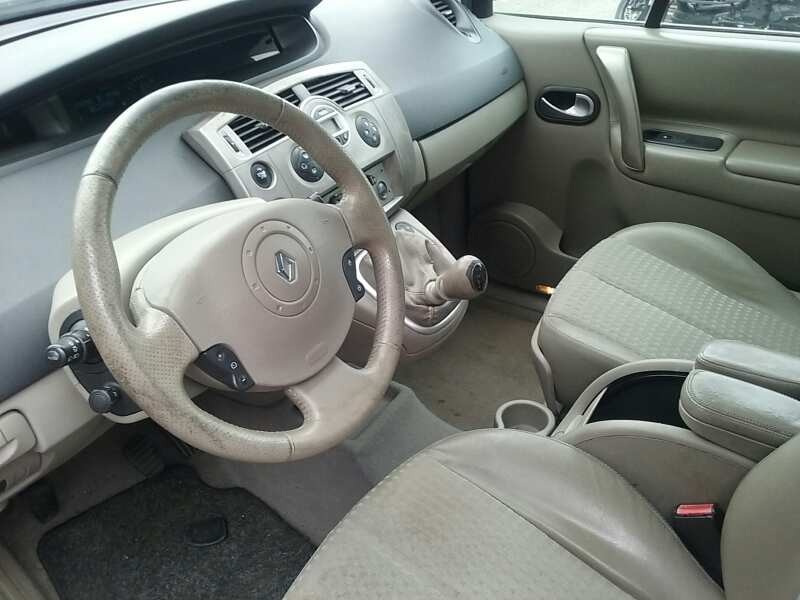 renault scenic ii del año 2005