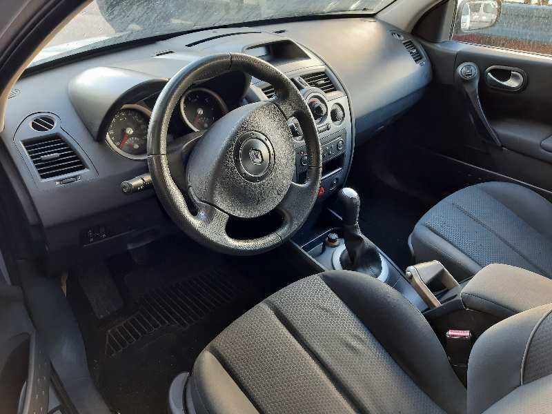 renault megane ii berlina 5p del año 2004
