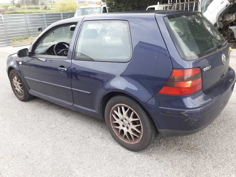 volkswagen golf iv berlina (1j1) del año 2003