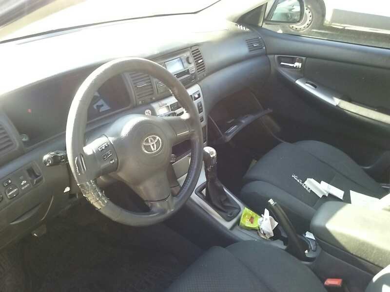 toyota corolla (e12) del año 2006