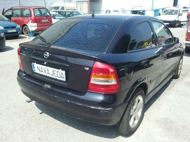 opel astra g berlina del año 2003