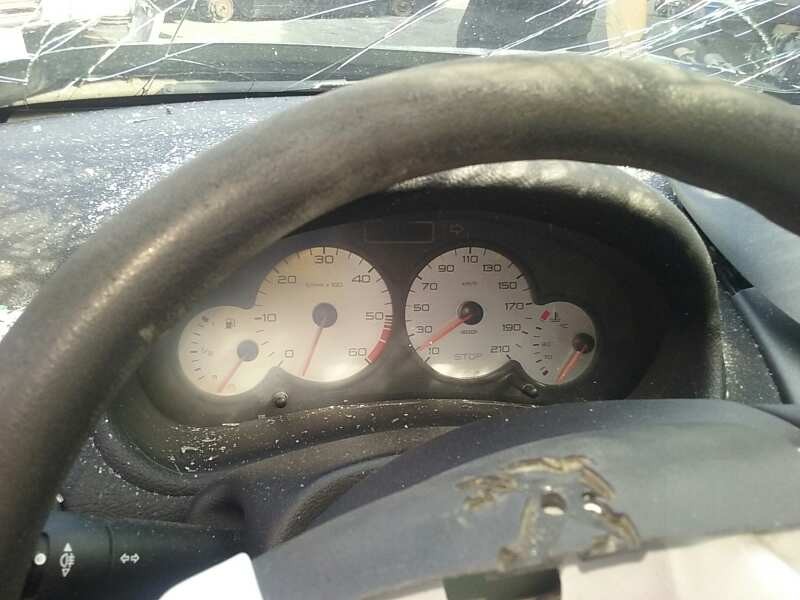 peugeot 206 berlina del año 2004