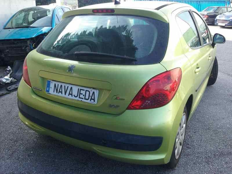 peugeot 207 del año 2006