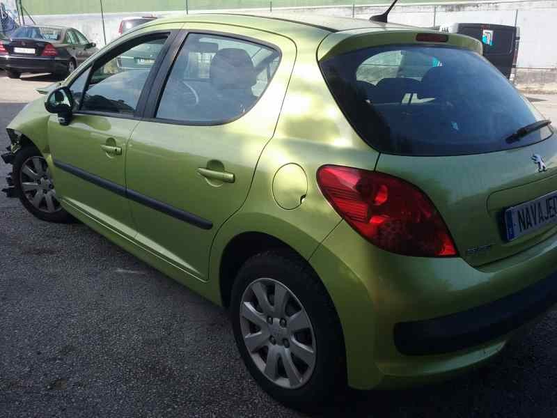 peugeot 207 del año 2006