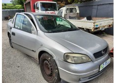 opel astra g berlina del año 2000 2