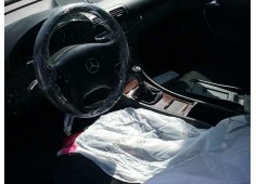 mercedes-benz clase c (w203) berlina del año 2006 2