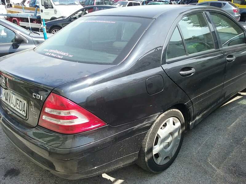mercedes-benz clase c (w203) berlina del año 2006