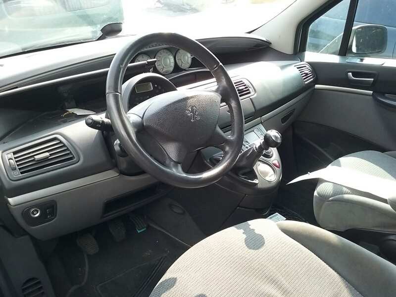 peugeot 807 del año 2006