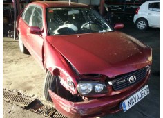 toyota corolla (e11) del año 2001