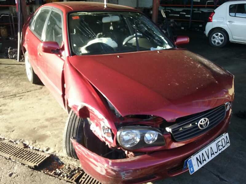 toyota corolla (e11) del año 2001
