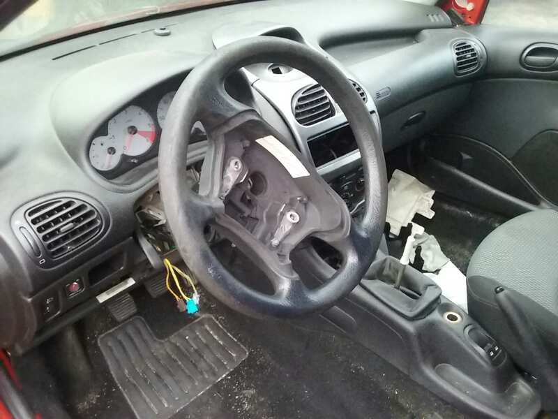 peugeot 206 berlina del año 2004