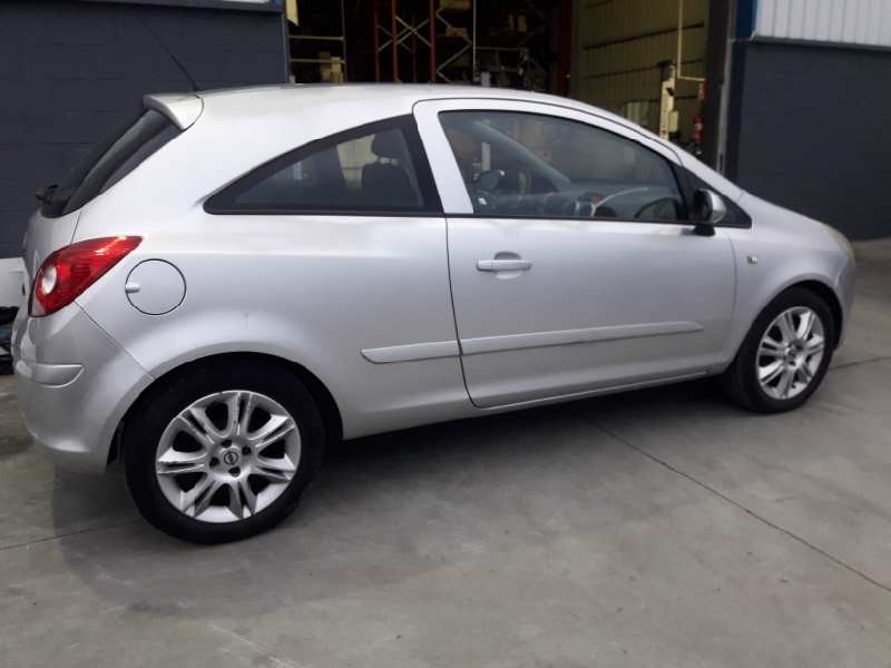 opel corsa d del año 2007