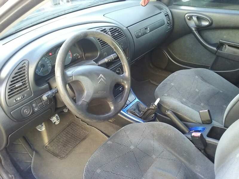 citroën xsara berlina del año 2001