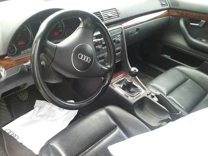 audi a4 berlina (8e) del año 2001