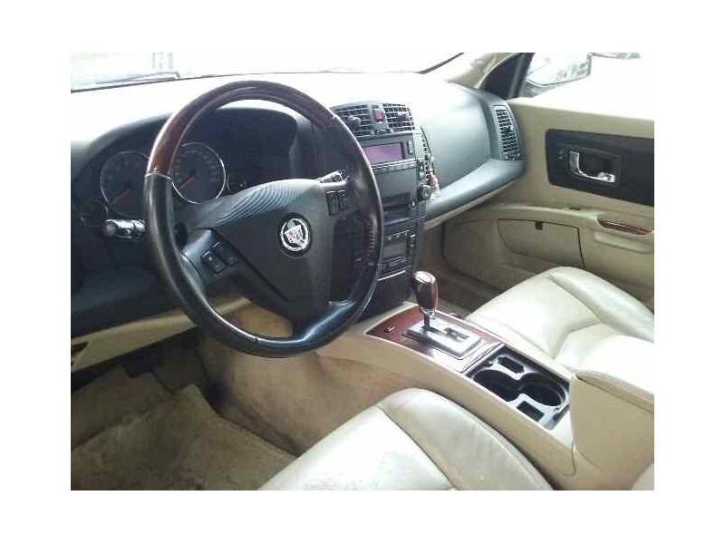 cadillac srx del año 2004