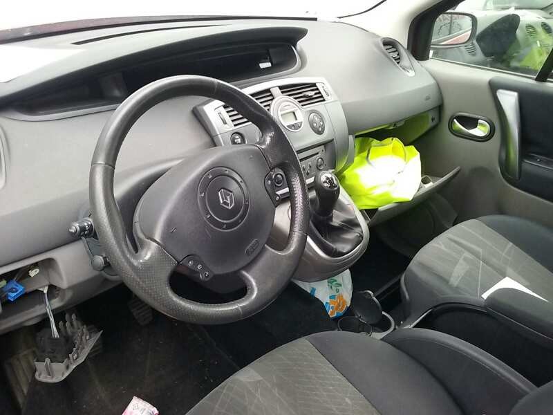 renault scenic ii del año 2005