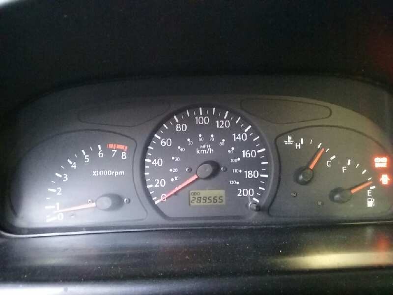 kia rio del año 2001