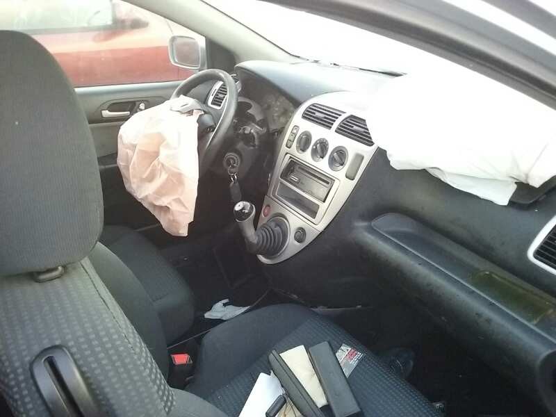 honda civic berlina 3 (ep1/2) del año 2001