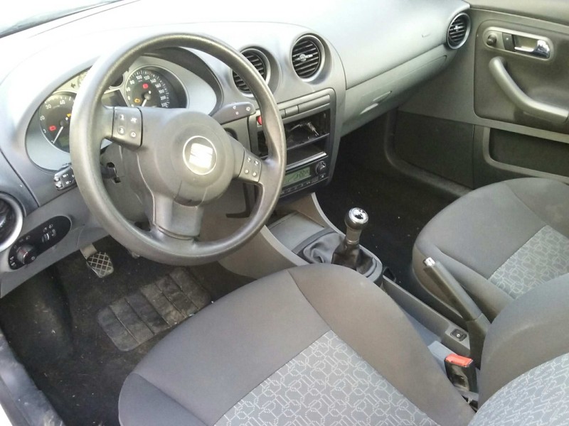 seat ibiza (6l1) del año 2007