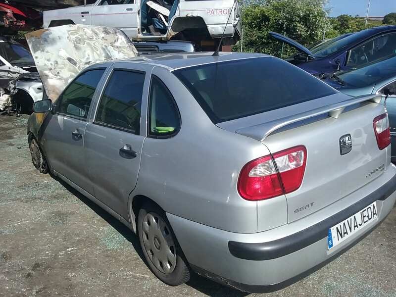 seat cordoba berlina (6k2) del año 2001