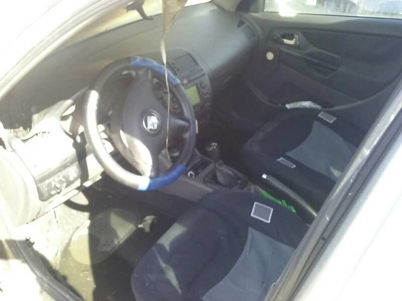 seat cordoba berlina (6k2) del año 2001