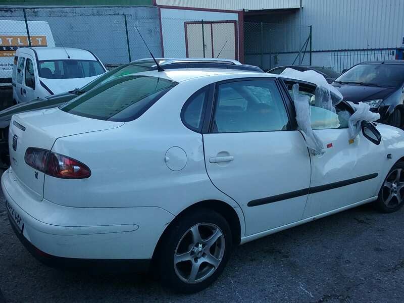 seat cordoba berlina (6l2) del año 2004