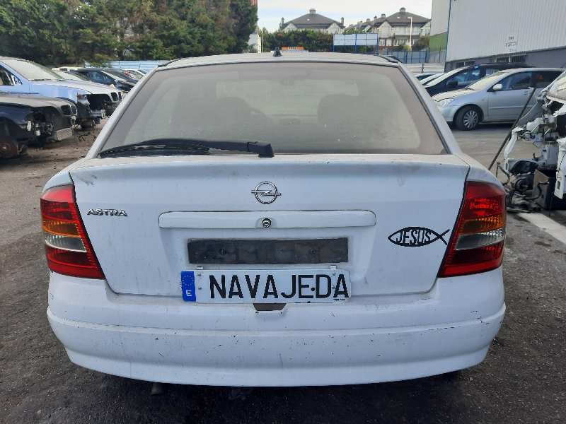 opel astra g berlina del año 2003
