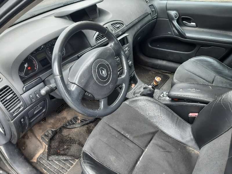 renault laguna ii grandtour (kg0) del año 2007