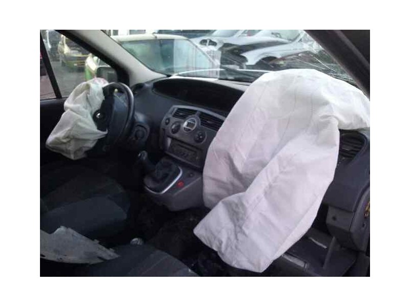 renault scenic ii del año 2006